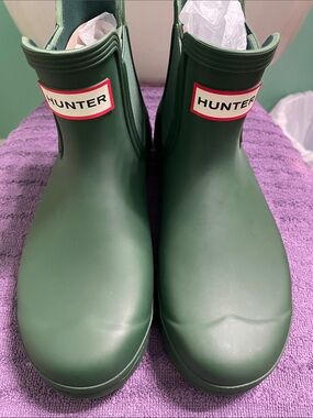 BRAND NEW!!! Women’s Hunter Short Rain Boots in Hunter Green